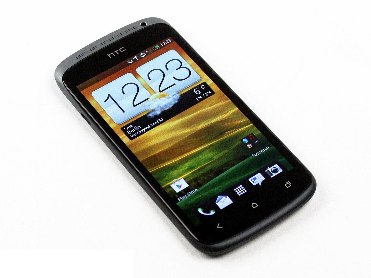 Купить htc one. HTC one 1. Смартфон HTC one s. HTC one s 2012. HTC c2.