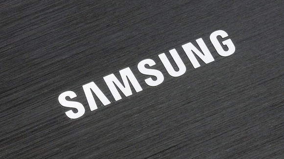 Samsung  с гъвкави дисплеи до края на 2015